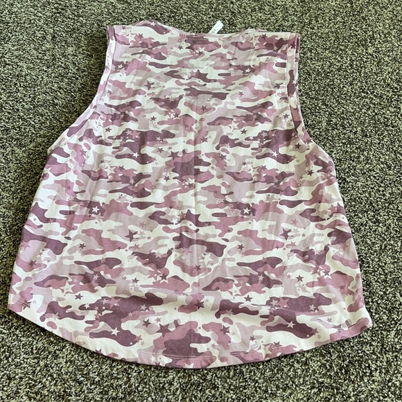 Fabletics Muscle Tee - Picture 3 of 5